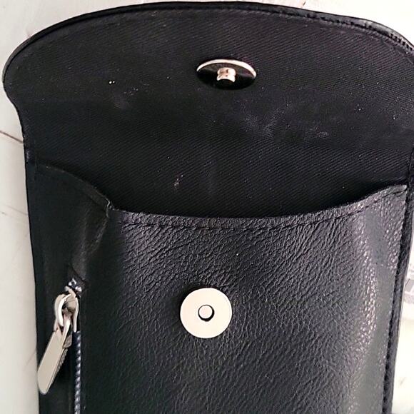 Apt. 9 Safe Keeper RFID-Blocking Wallet Mari Crossbody Silver Accents (NWT) - Picture 5 of 7